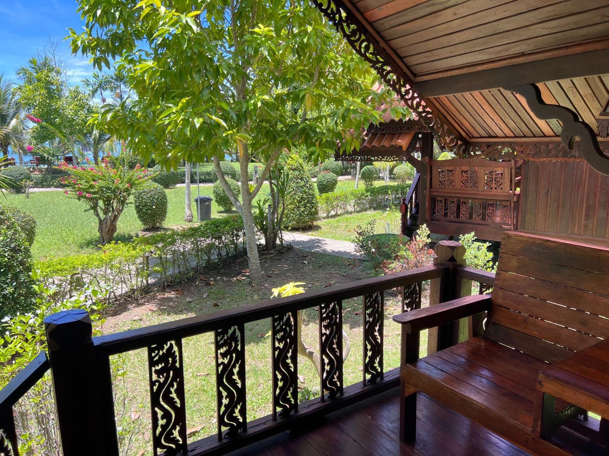 Diamond Beach Resort Ao Nam Mao Exterior photo